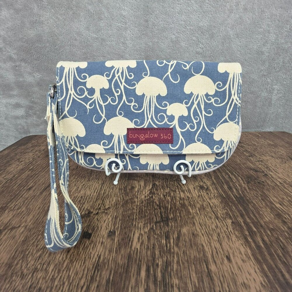 Bungalow 360 Wristlet Clutch Bag Blue Natural Cream Jellyfish Cotton Canvas New